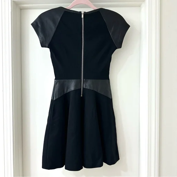 Diane Von Furstenberg Black Fit & Flare Skater Dress, Leather Details, Size 0 - Picture 9 of 11